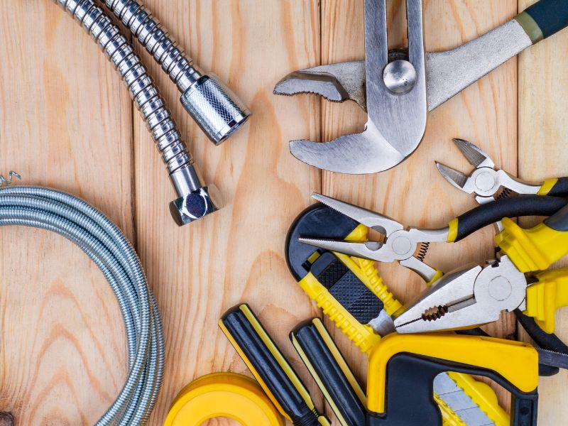Impianto idraulico vecchio 5 segnali che indicano la necessità di un aggiornamento